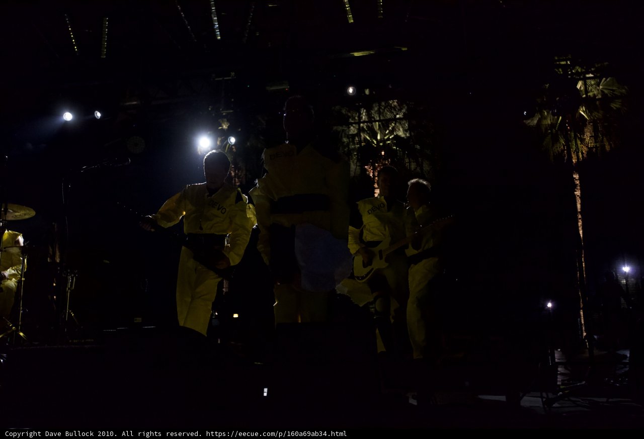 Yellow Costume Performers Light Up the Night at Coachella