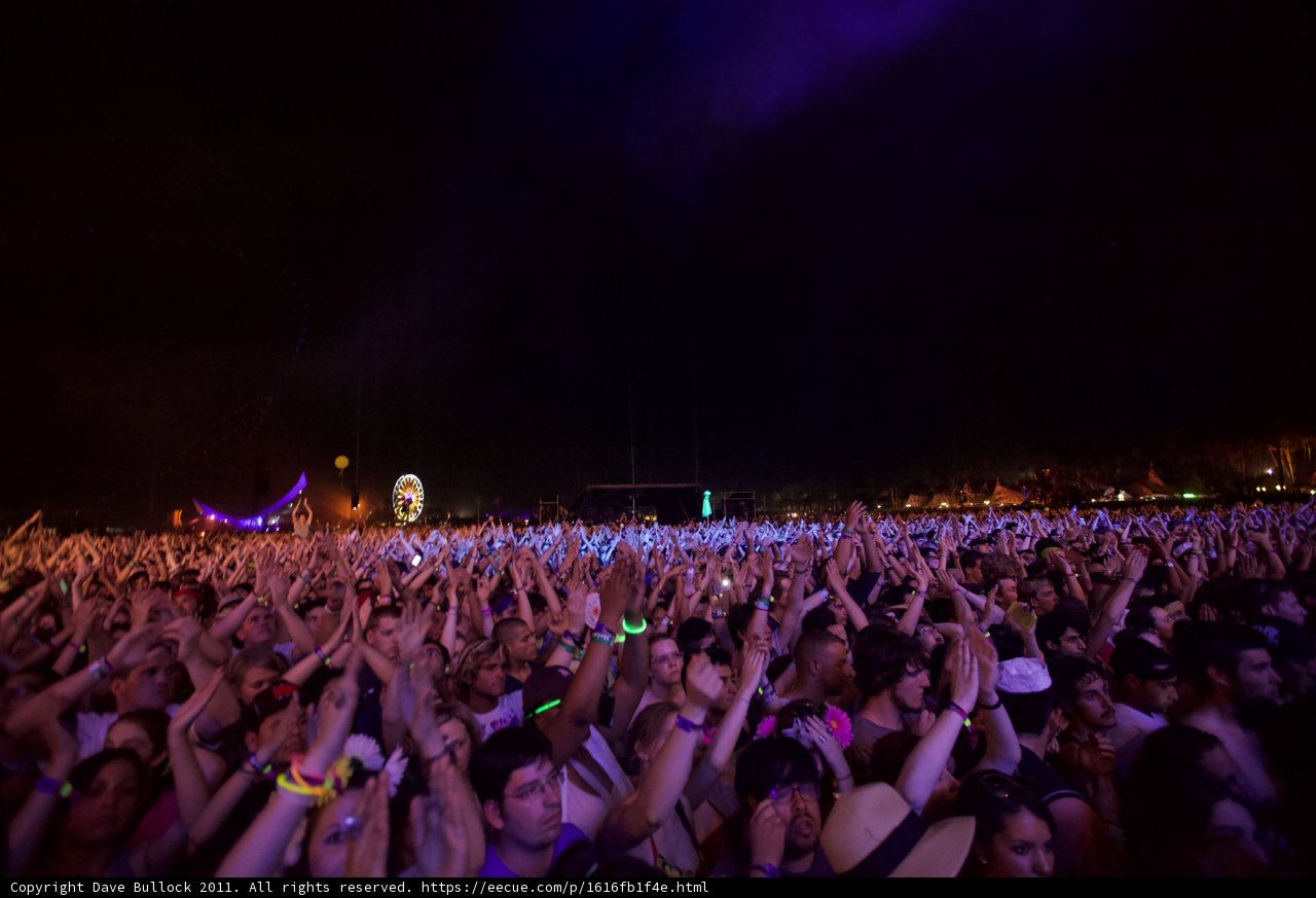 Hands Up at Coachella 2011 Saturday Night