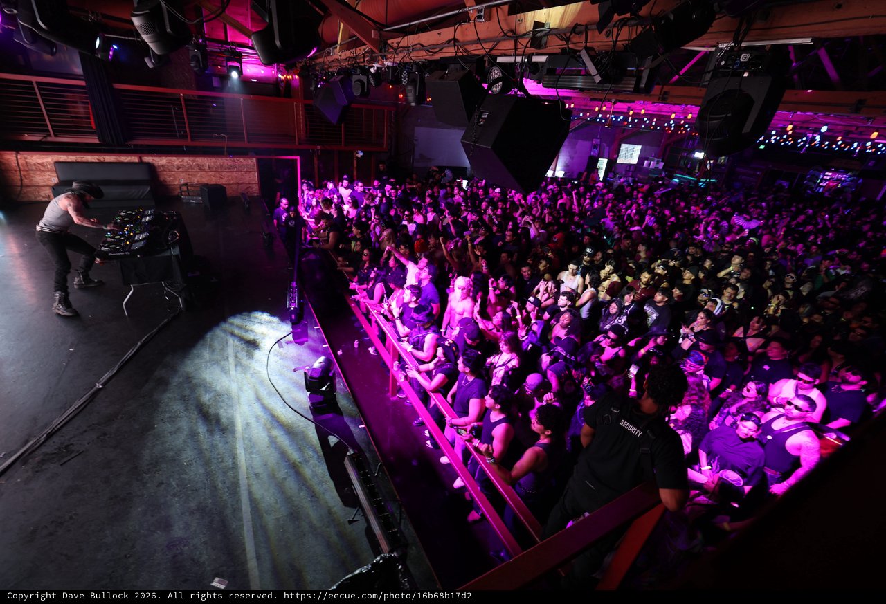 DJ Ignites Massive Crowd at Wobbleland 2026