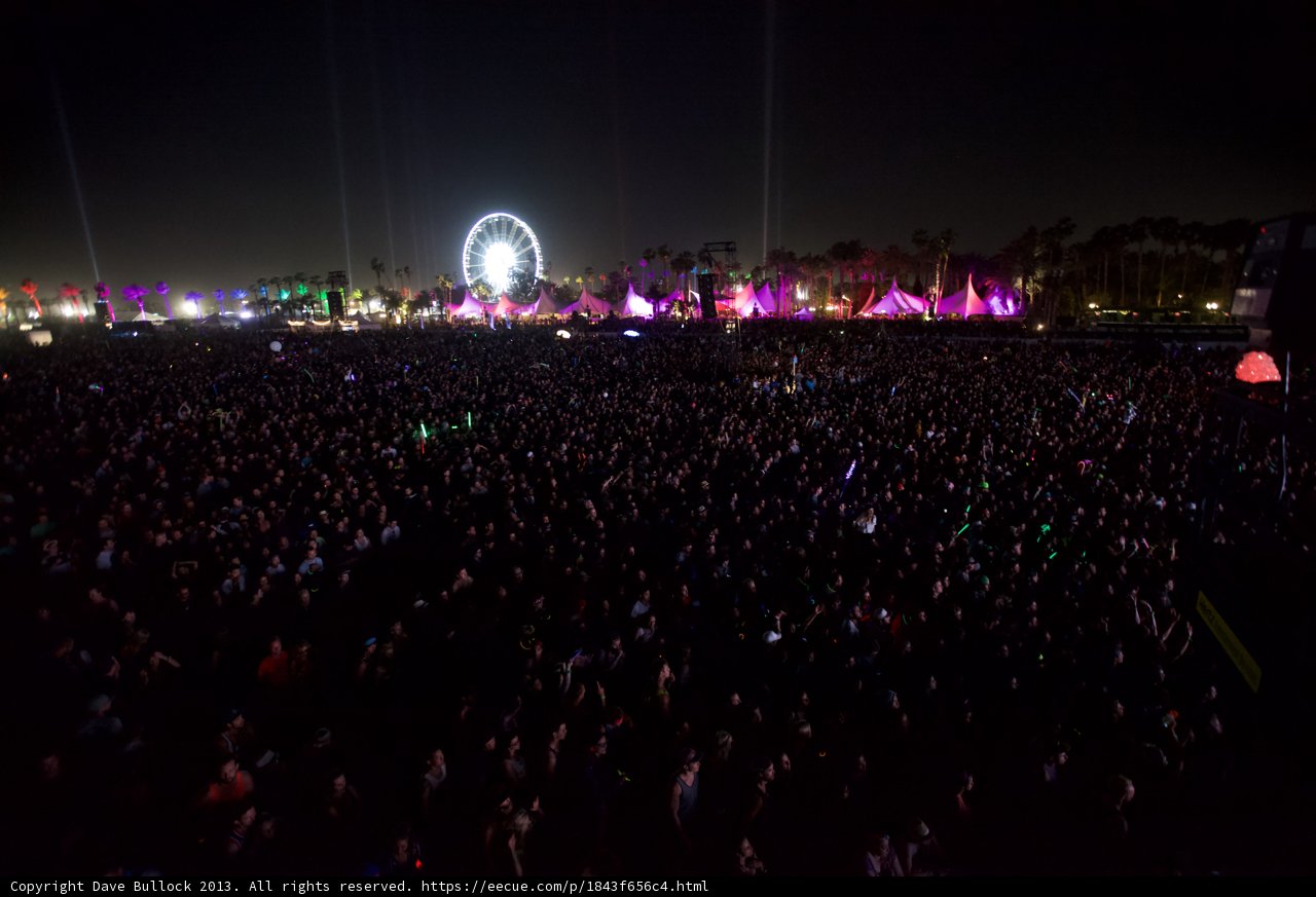 Concertgoers Light Up the Night at Coachella
