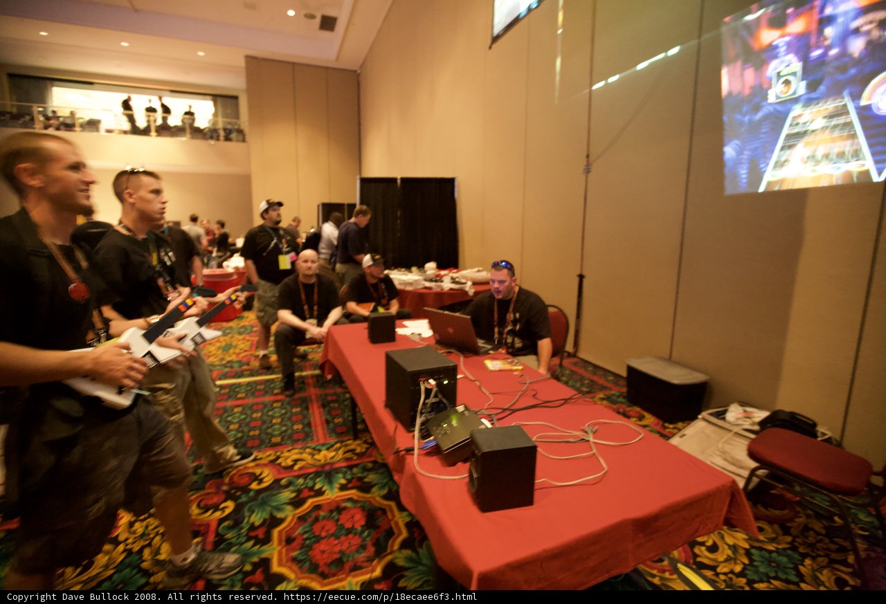 Gamers Unite at Defcon Convention