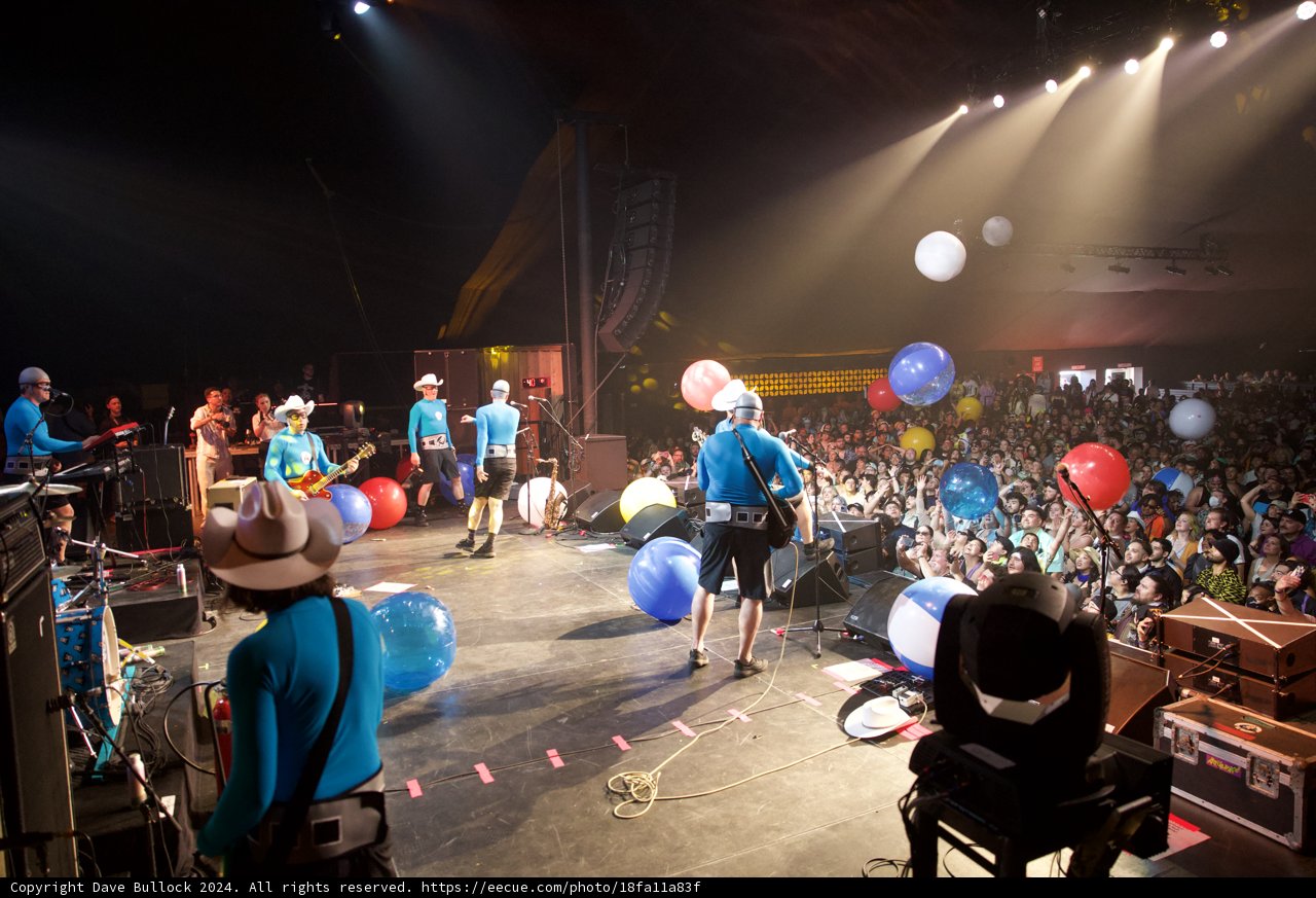 Coachella 2024: Energetic Vibes and Colorful Balloons