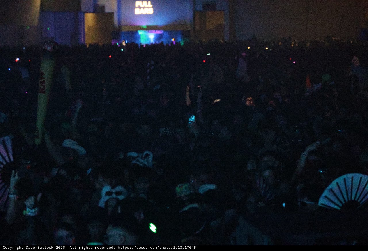 Massive Night Crowd Electrified at Wobbleland 2026