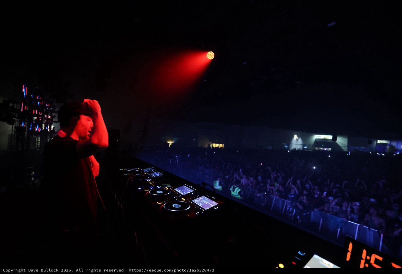 DJ Ignites the Crowd at Wobbleland Festival 2026