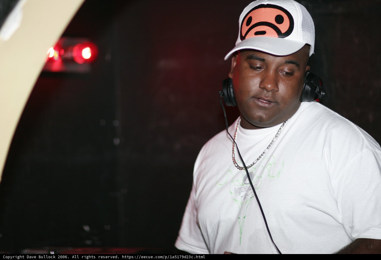 DJ Groove