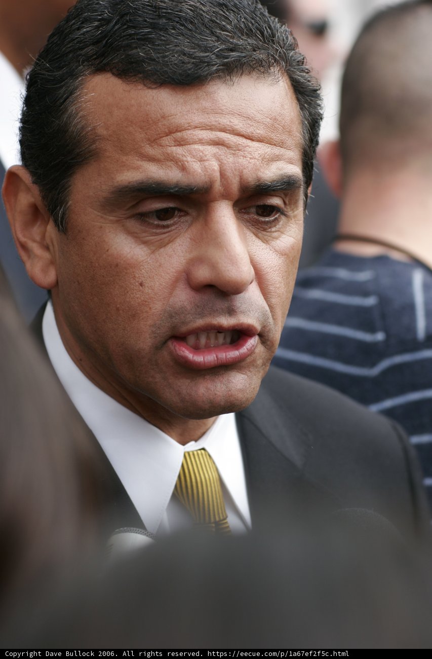Antonio Villaraigosa Addresses Reporters in Formal Attire