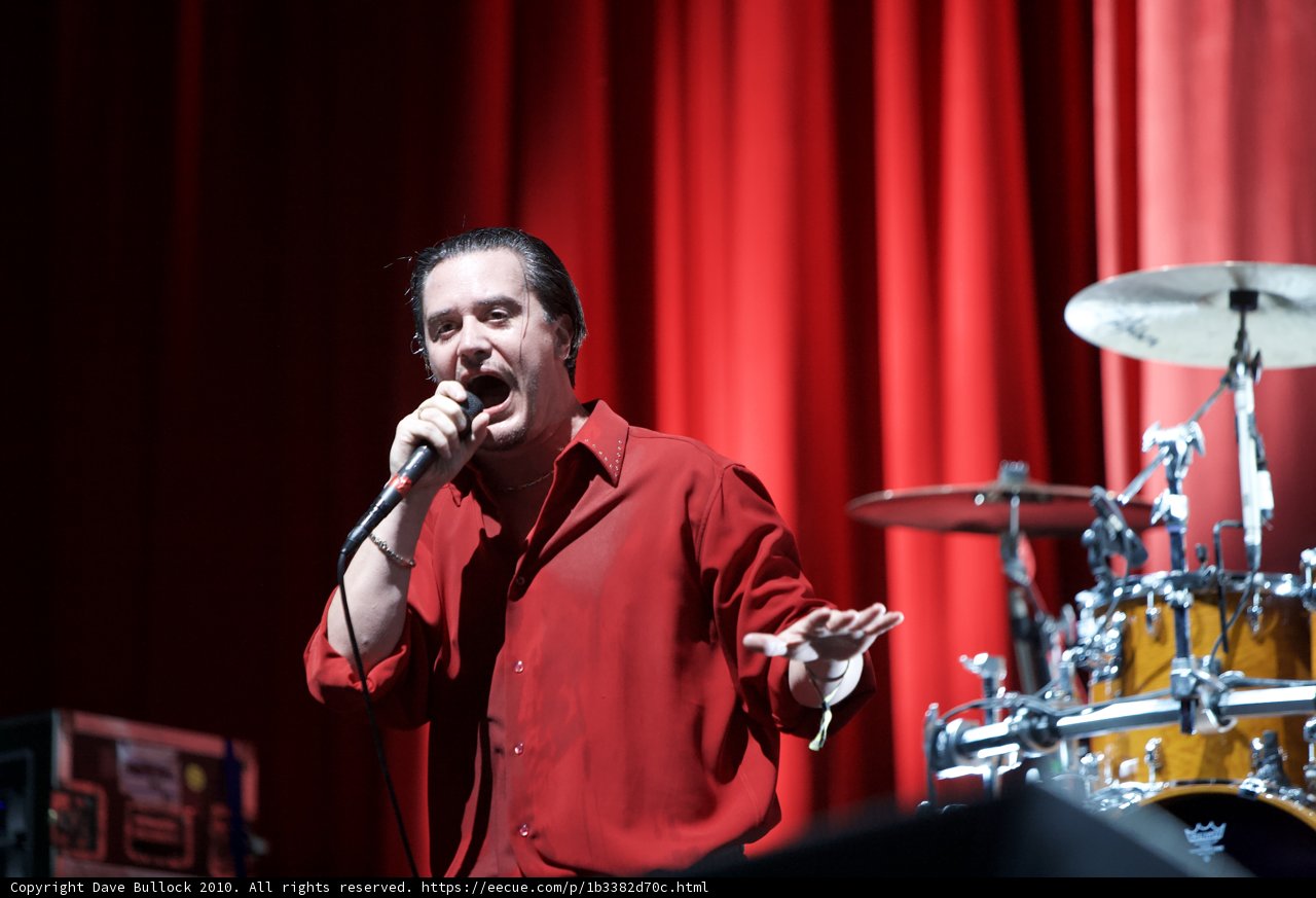 Mike Patton Rocks Coachella 2010