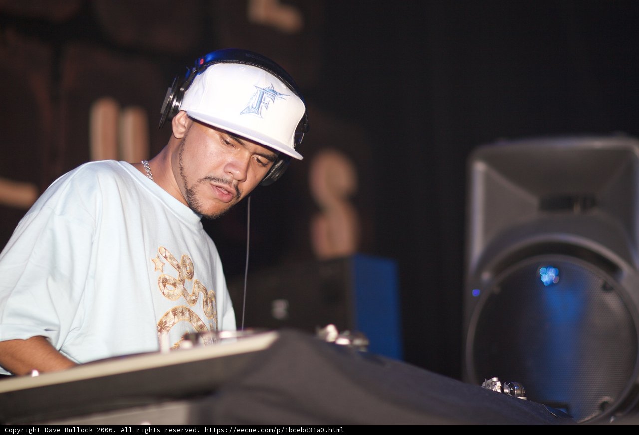 Craze rocks the hard hat at music event