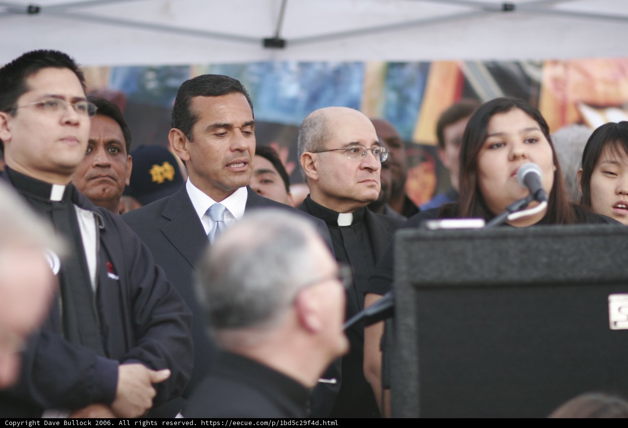 Antonio Villaraigosa and Gil Cedillo attend press conference with priest