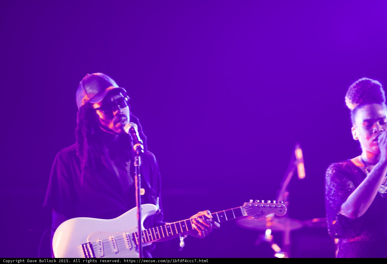 Solange Guitarist Dreadlocks Cap White Stratocaster Backing Vocalist Purple