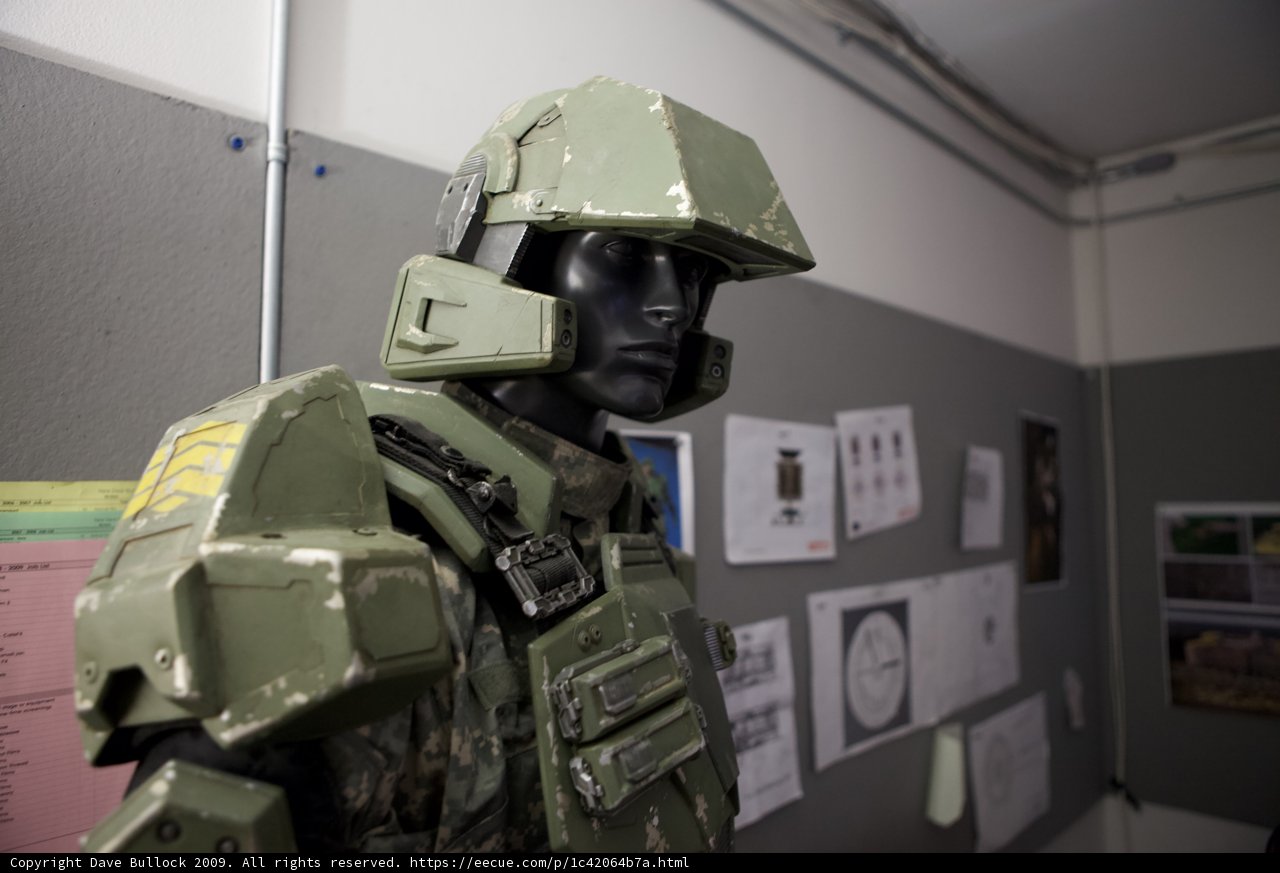 Armor-clad Mannequin