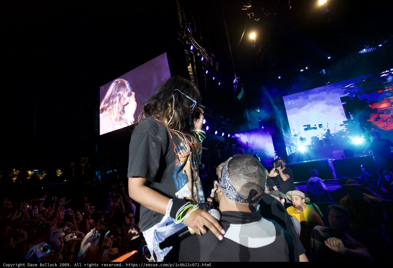 Crowd-Surfing Romance