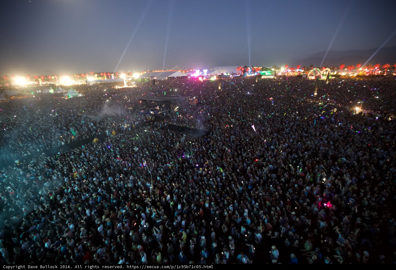 Rockin' with the Crowd