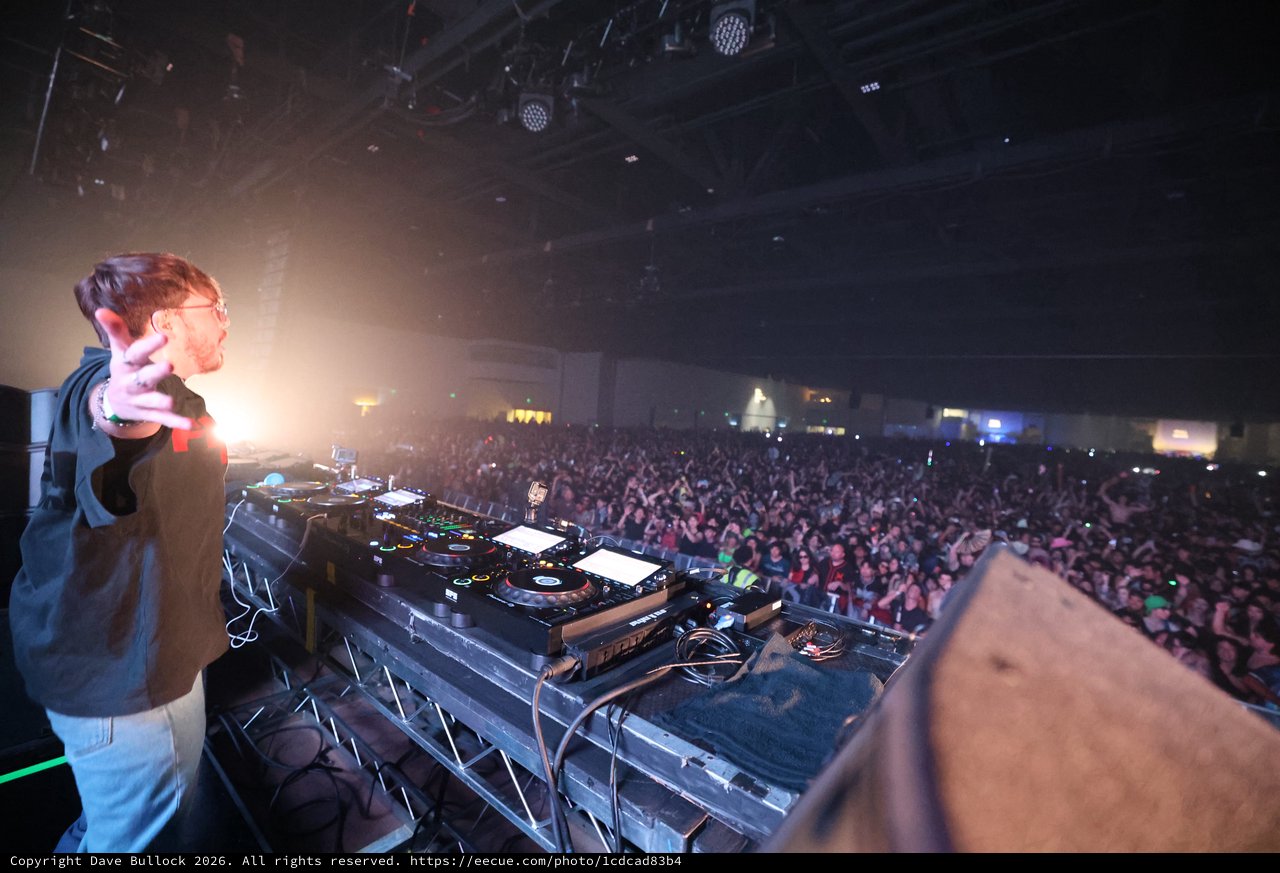 DJ Commands Massive Crowd at Wobbleland 2026