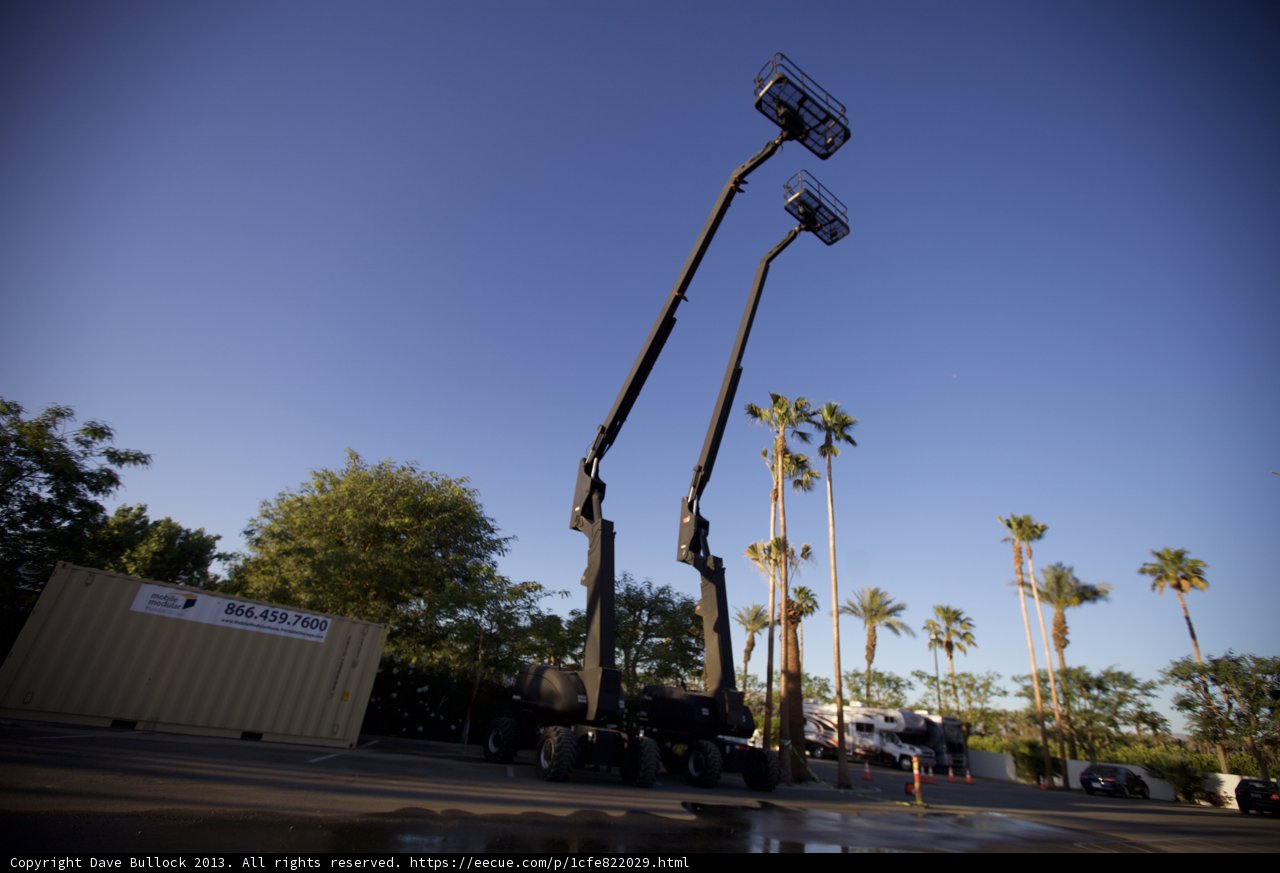 Heavy Duty Lift Truck with Illuminating Light