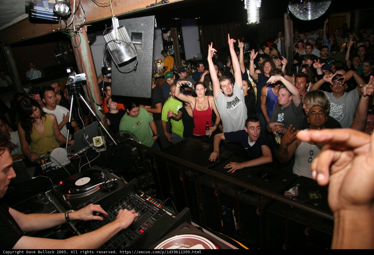 Spinning Some Urban Beats at the Nightclub