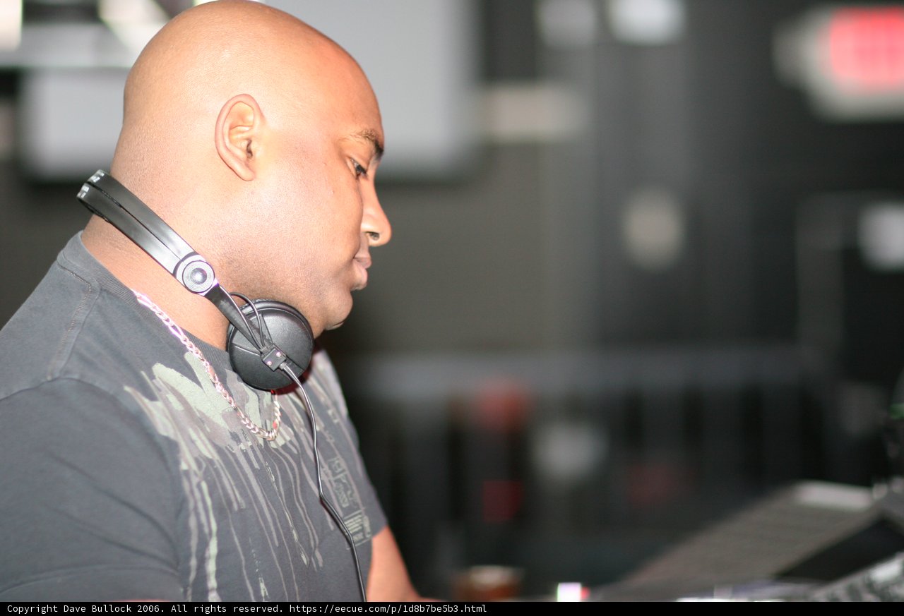 Grooving with Headphones