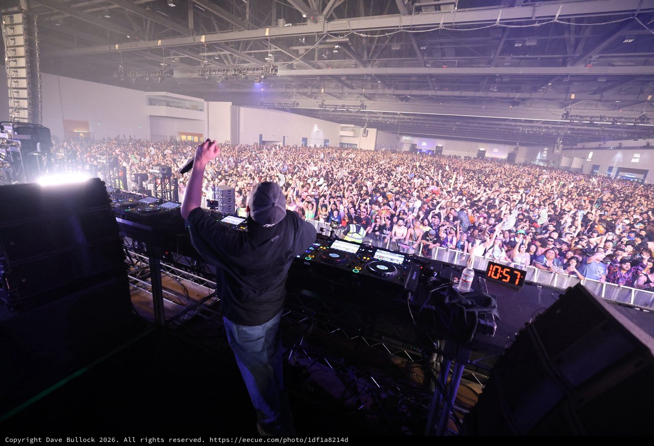 DJ Commands Massive Crowd at Wobbleland 2026