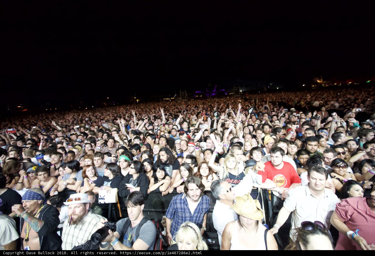 A Sea of Fans at Coachella 2010