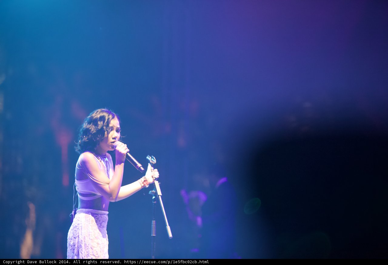 Jhené Aiko lights up Coachella
