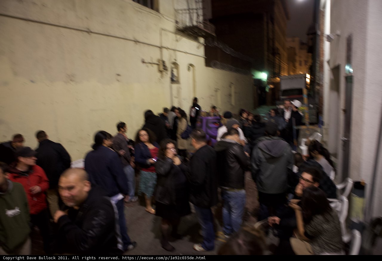 Plata Wine Party Alley Crowd