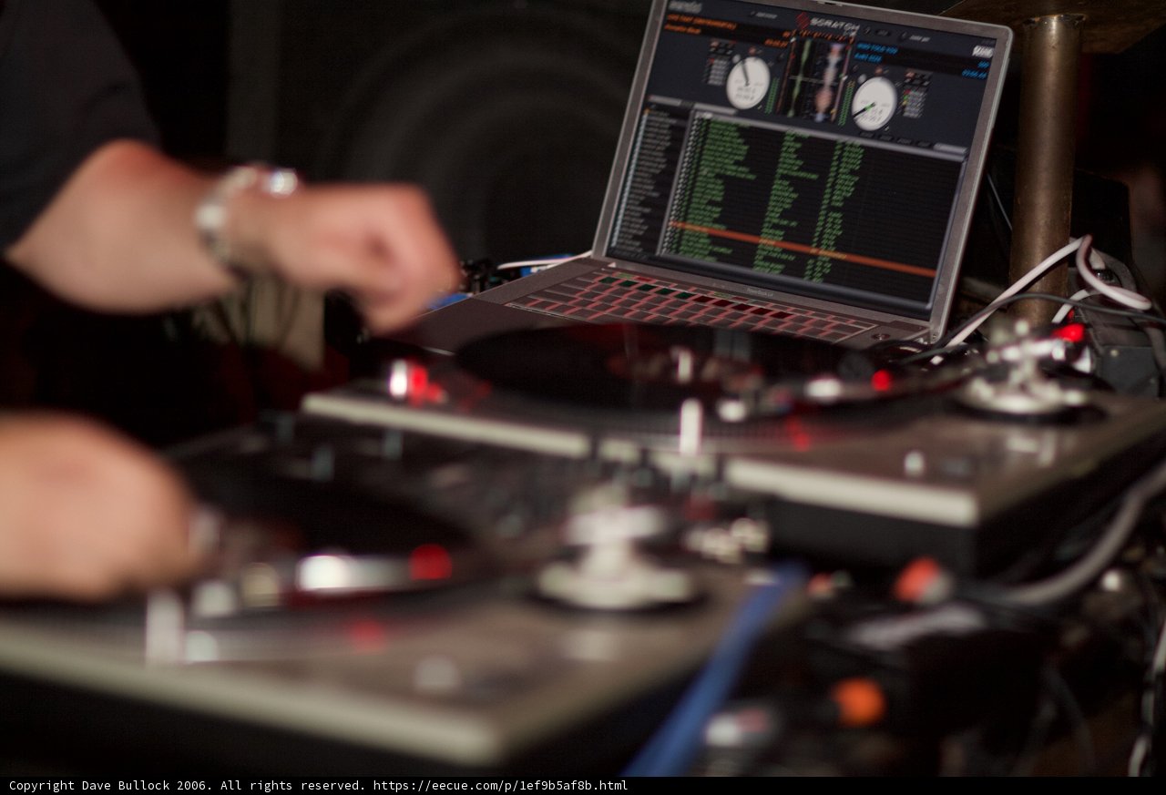 Laptop DJ
