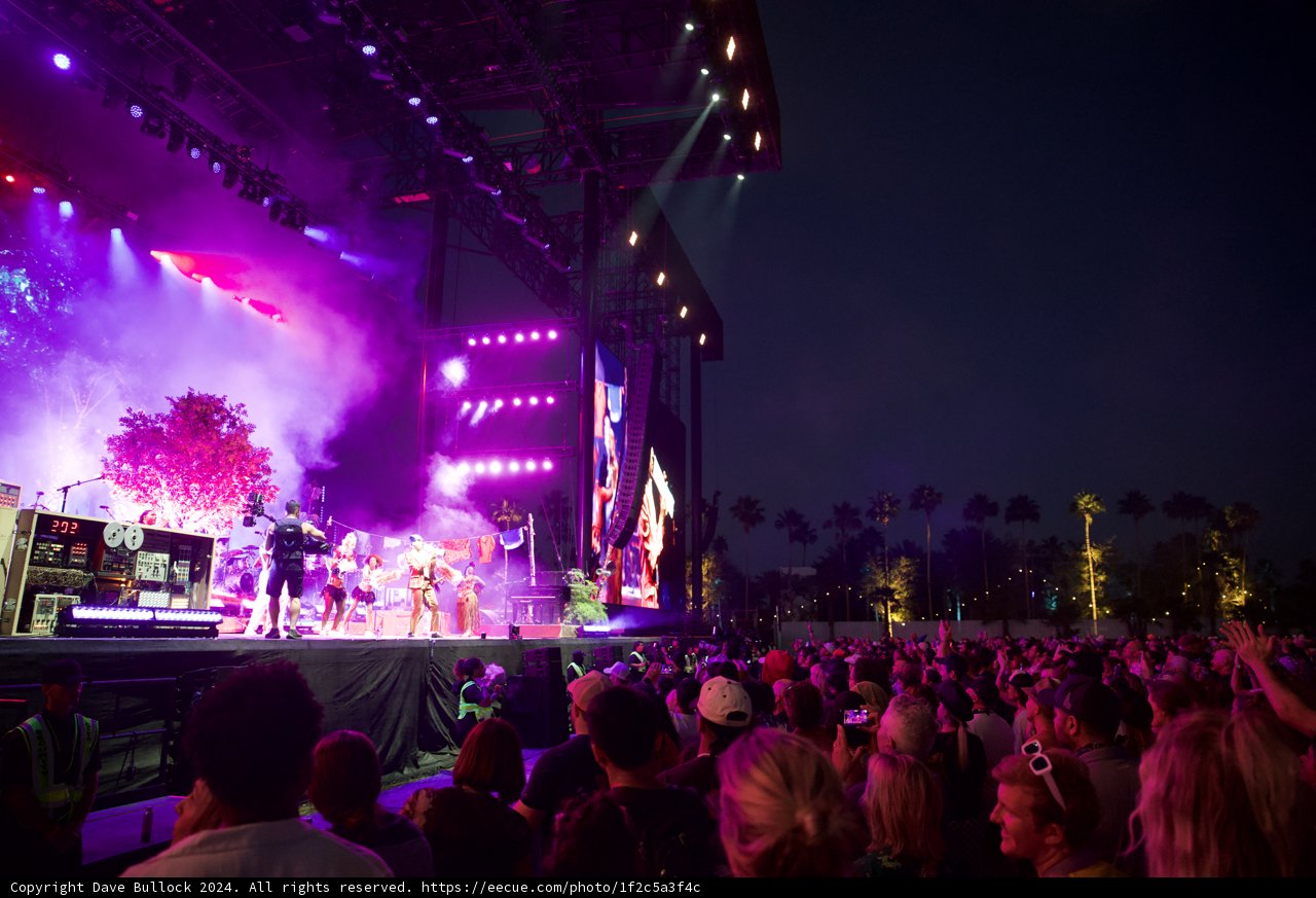 Electric Vibes Under Desert Skies: Coachella 2024, Weekend 2