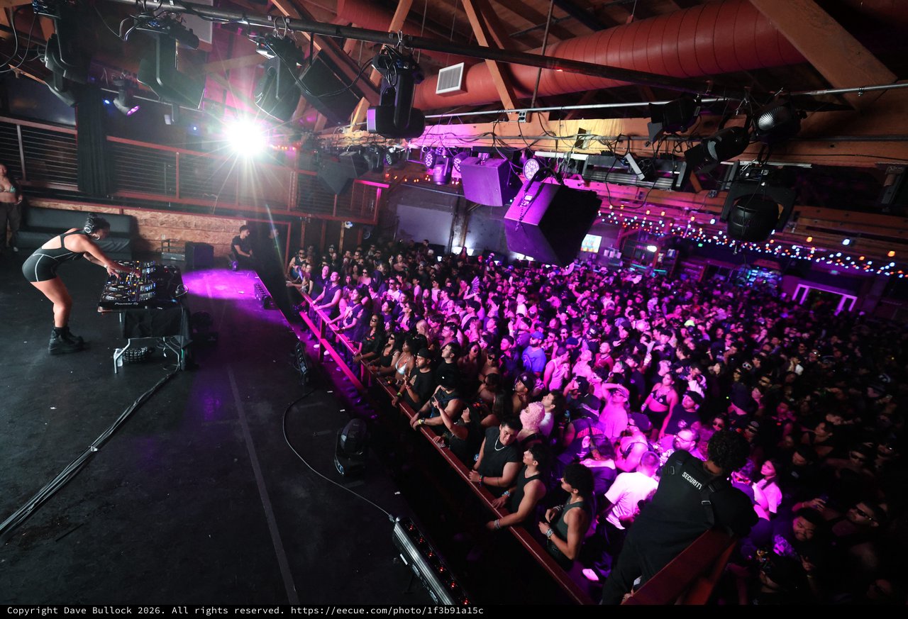 DJ Ignites Massive Crowd at Wobbleland 2026