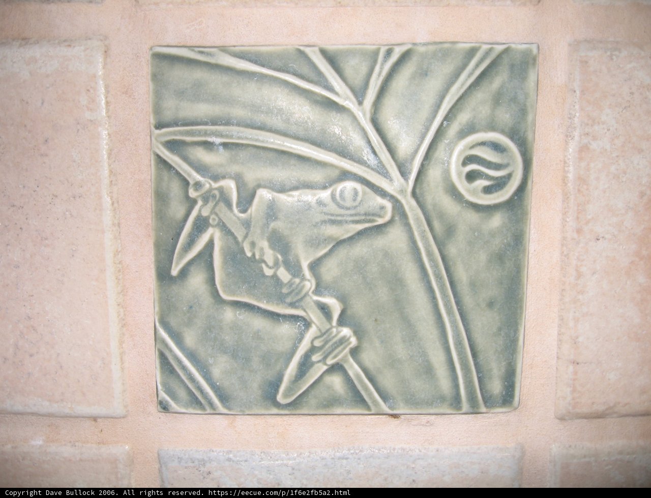 Frog on a Branch Tile