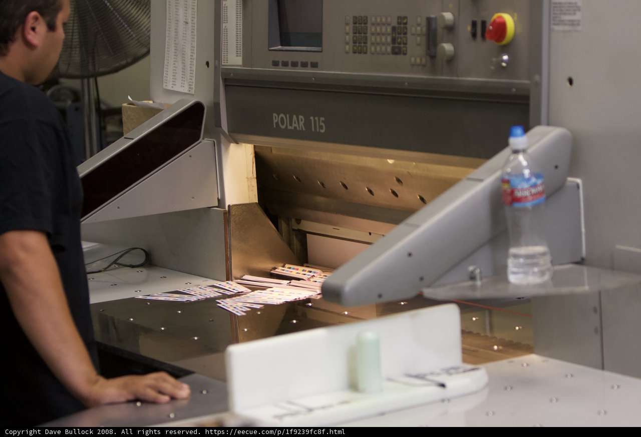 Cutting-edge Paper Cutter