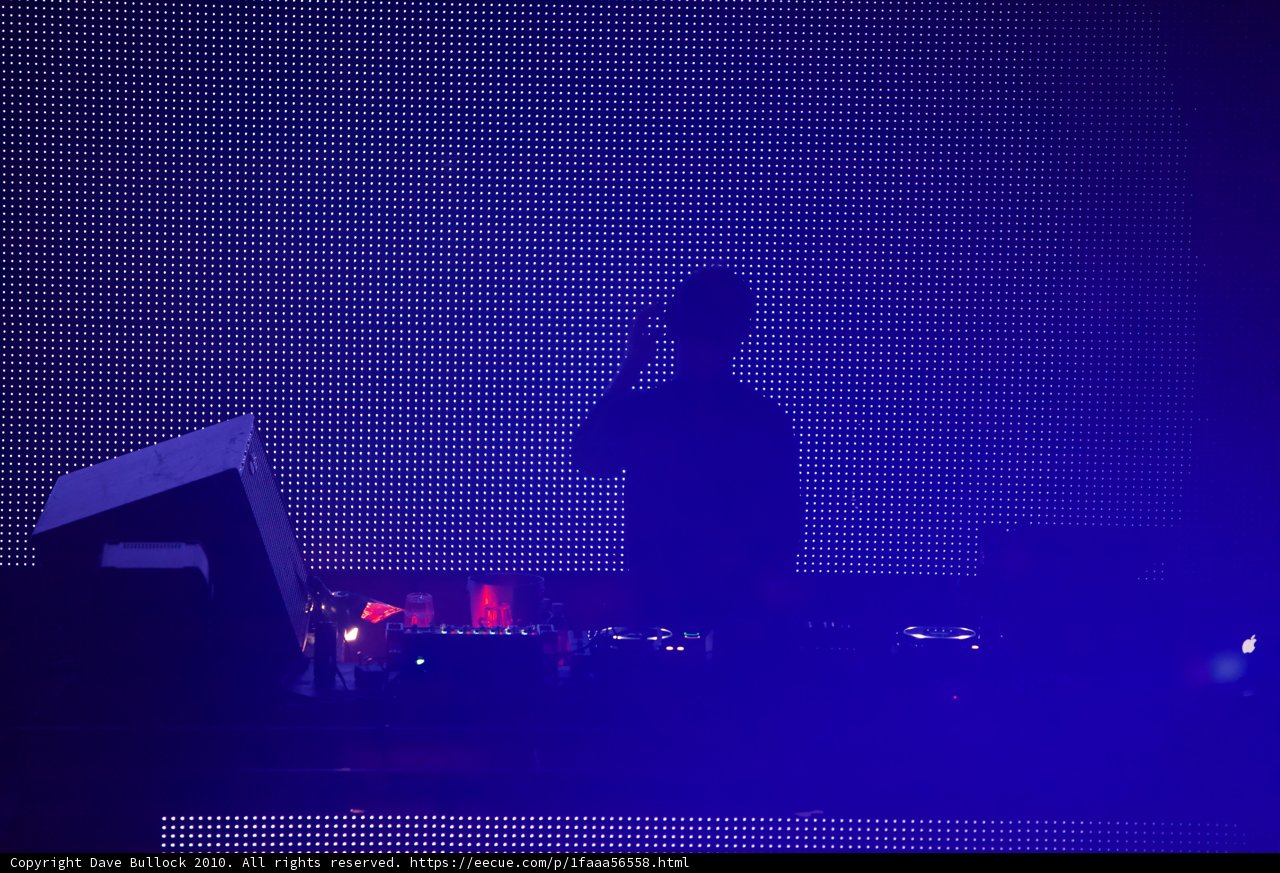 Lights, Crowd, Music: DJ Sasha Performs in Sierra Madre