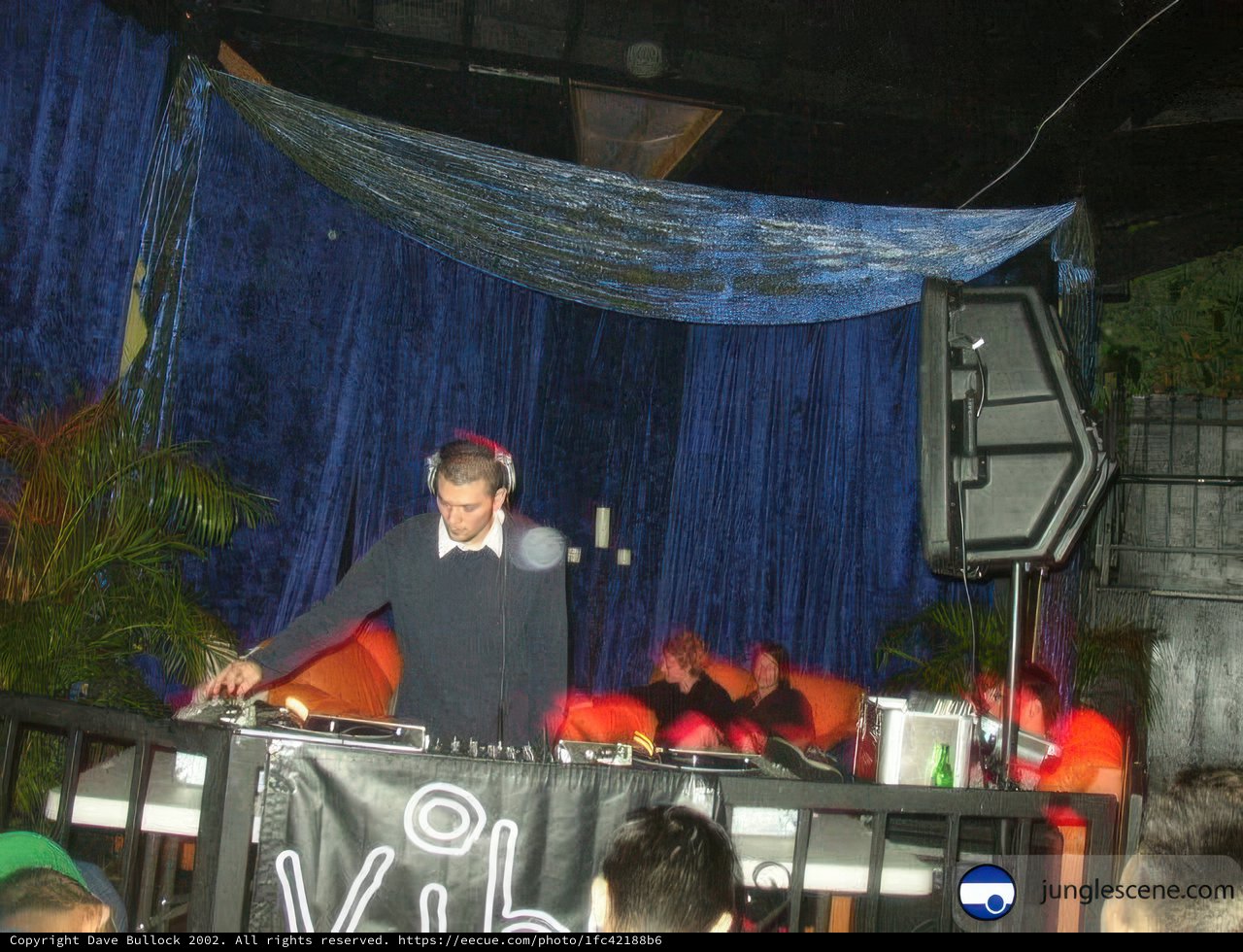 DJ Jeff T Rocks the Club
