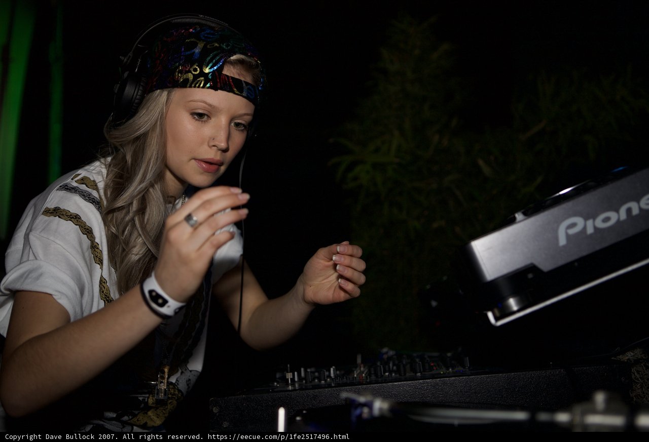 Groove on with B.Traits