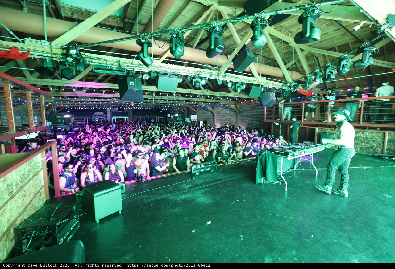 DJ Ignites Packed Crowd at Wobbleland 2026