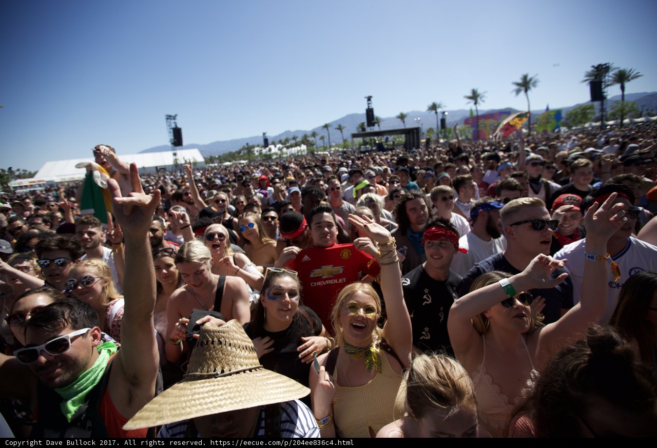 Coachella 2017 Crowd Under the California Sun