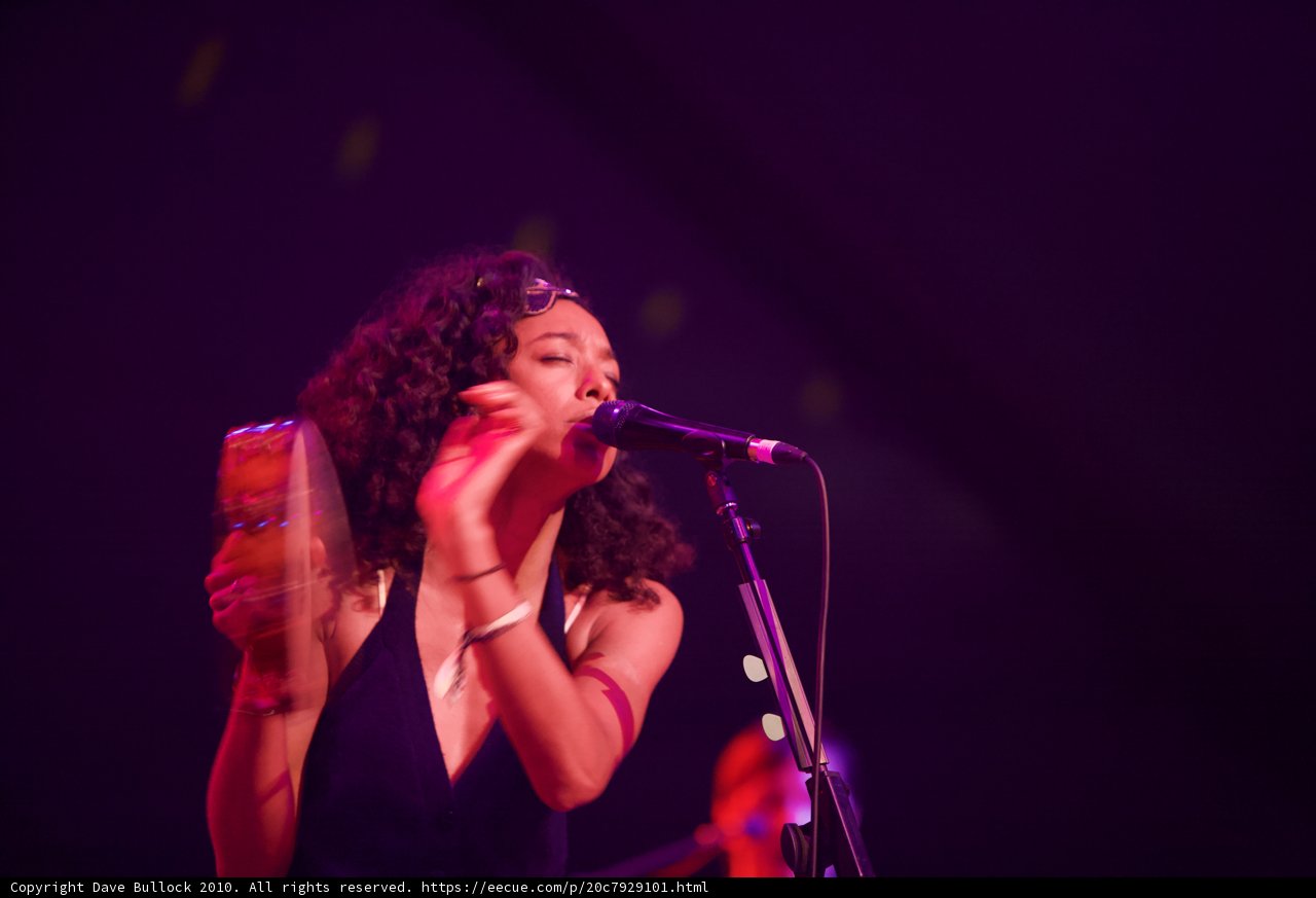 Corinne Bailey Rae Rocks Coachella