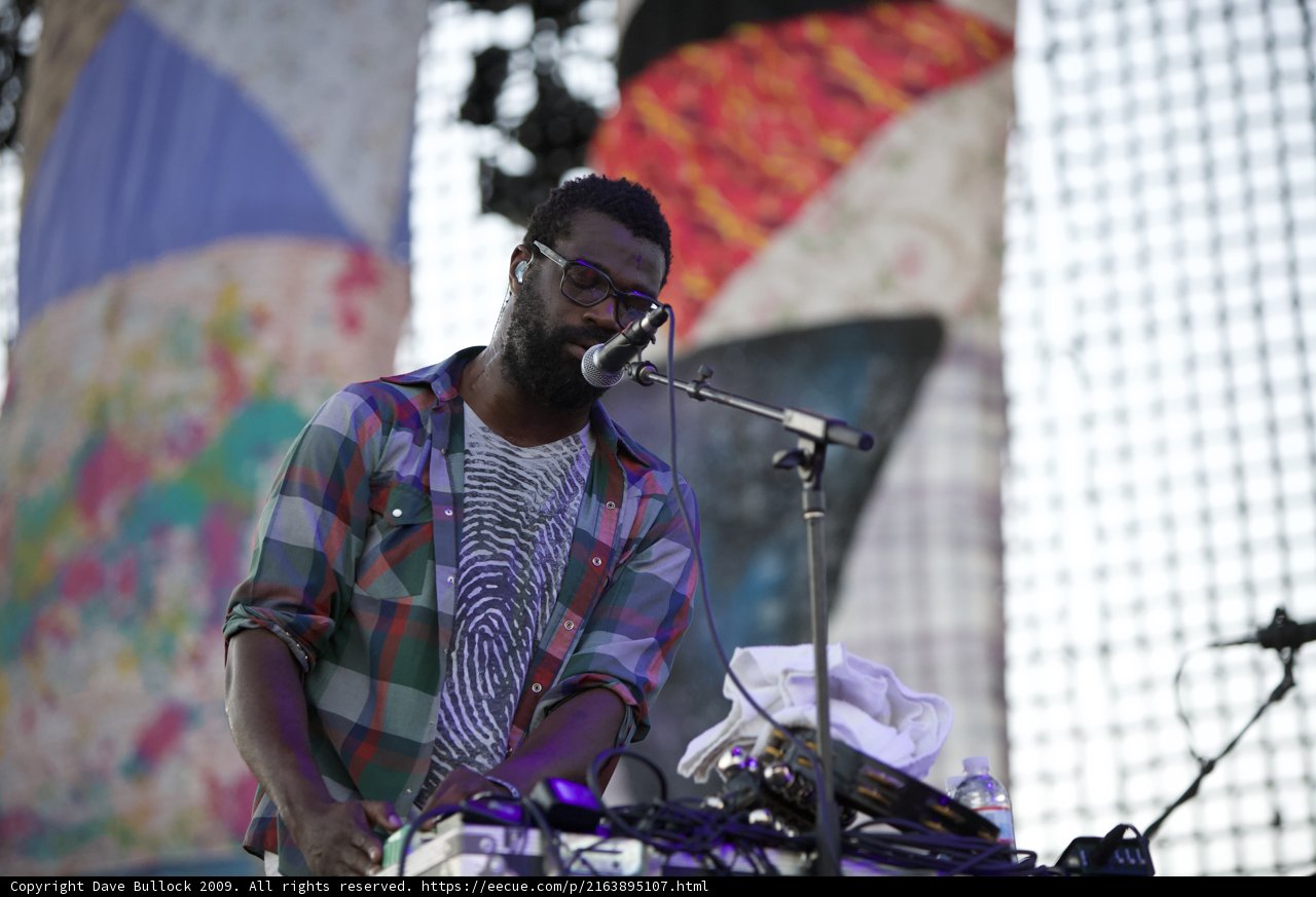 Tunde Adebimpe's Keyboard Performance at Coachella 2009