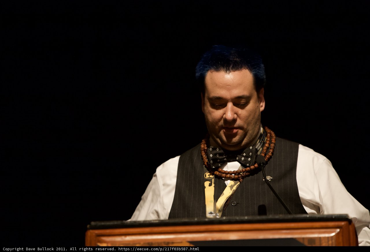 Blue-Haired Speaker Takes Center Stage