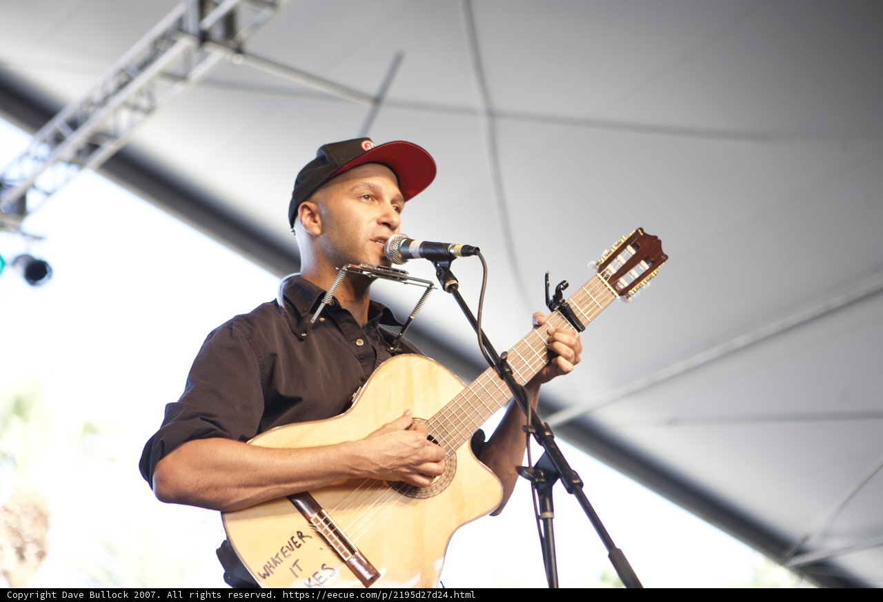 Tom Morello rocks Coachella with his guitar and voice