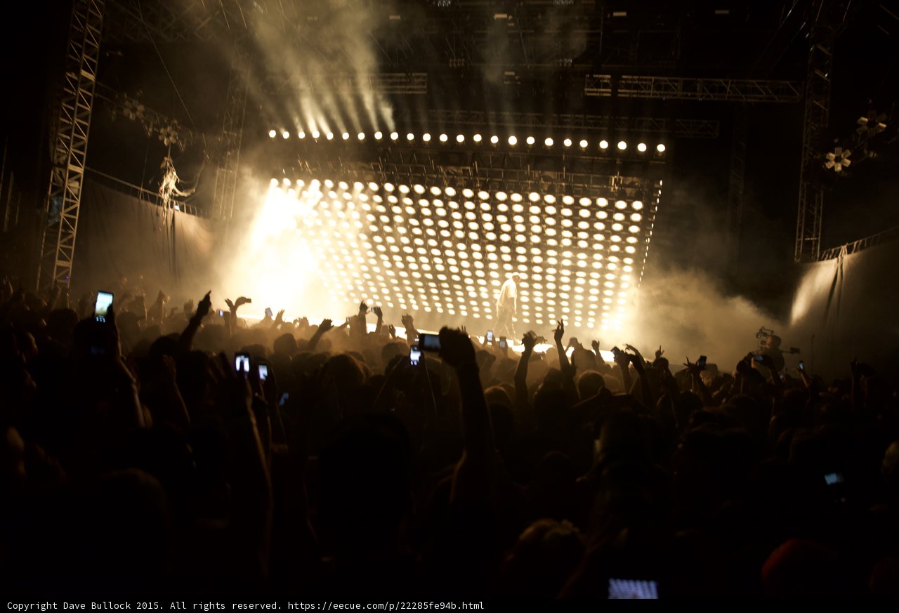 Kanye West Center Diamond Panel