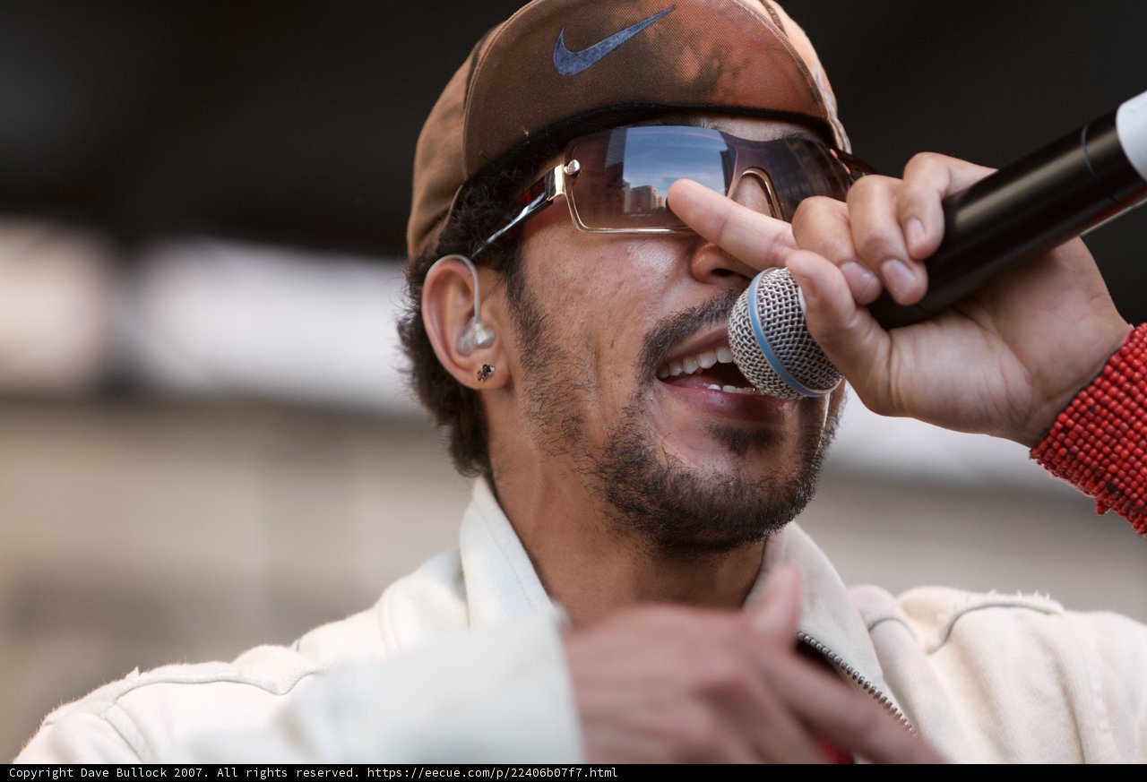 Grand Performance with Shades