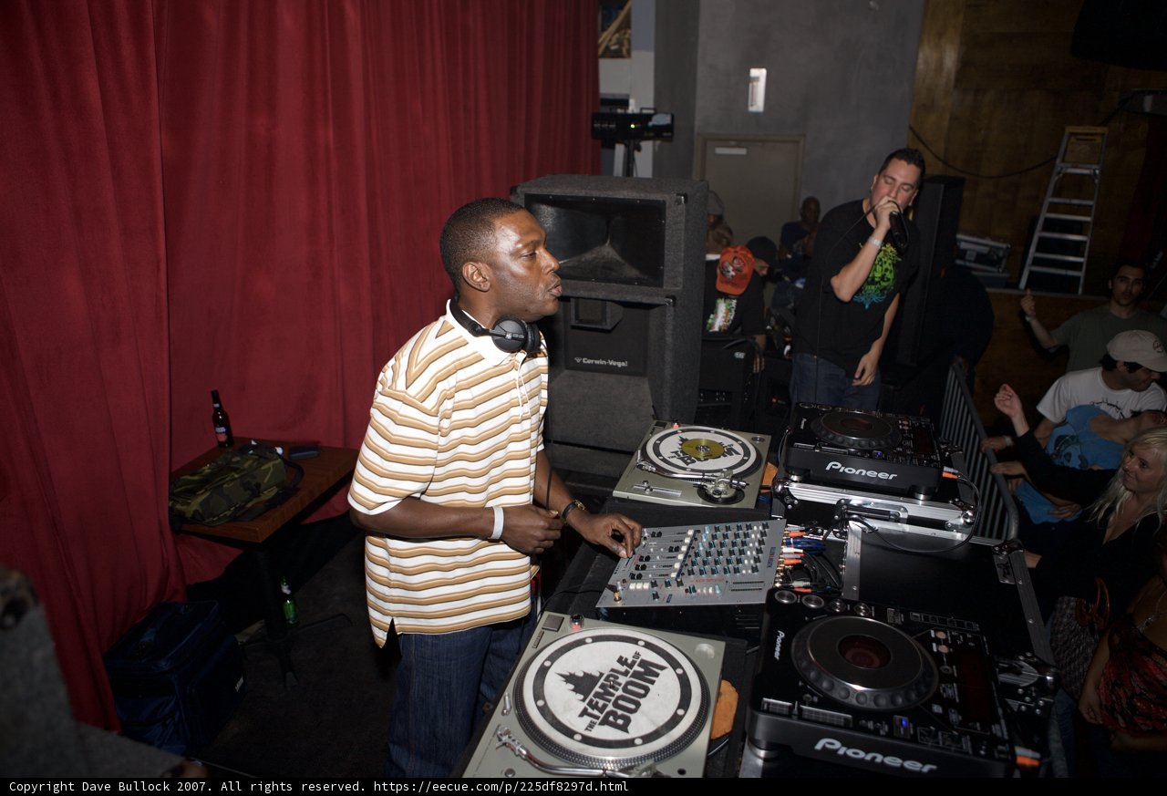 Kenny Ken Rocks the Turntable