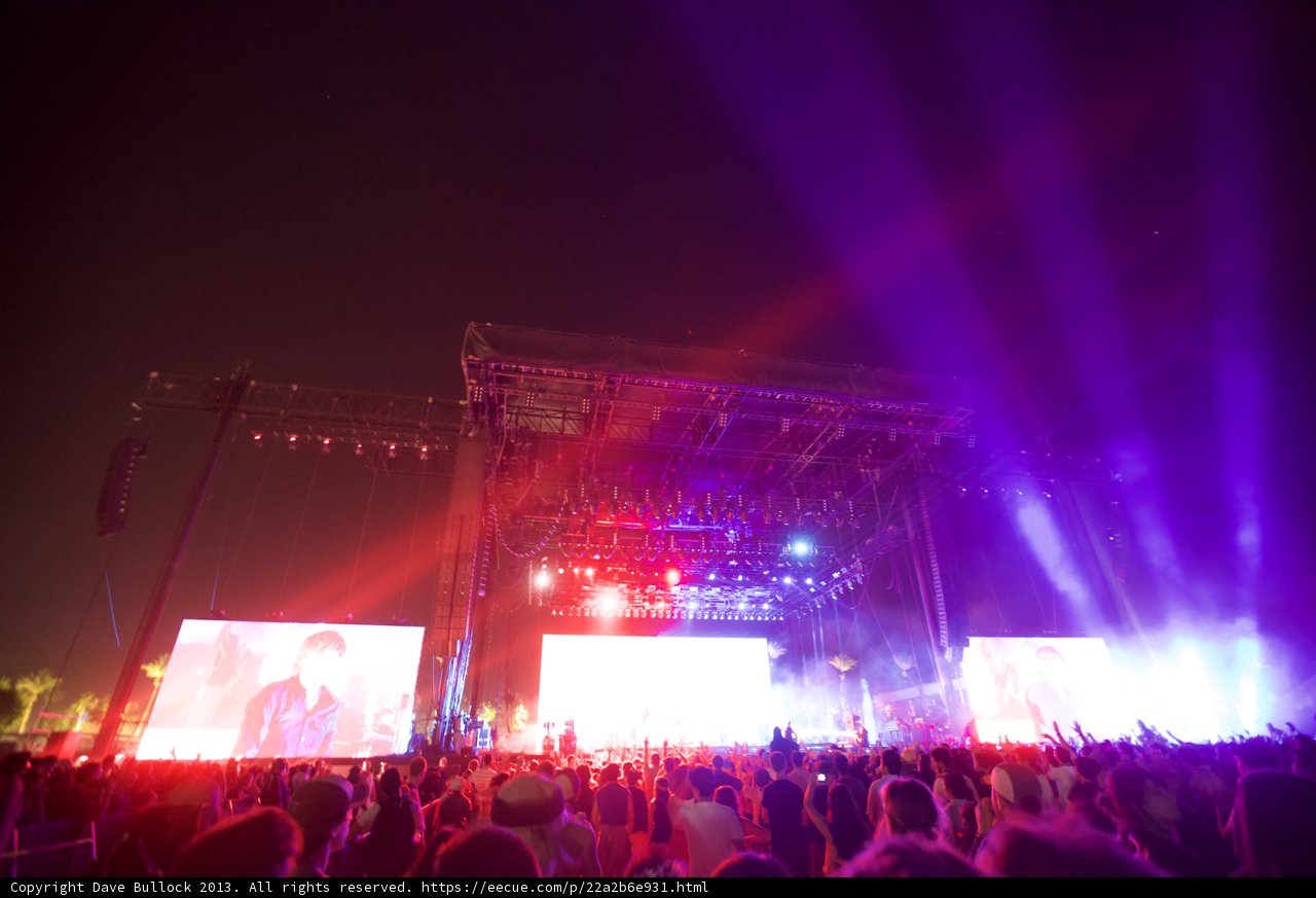 Rockin' Under the Purple and Red Lights