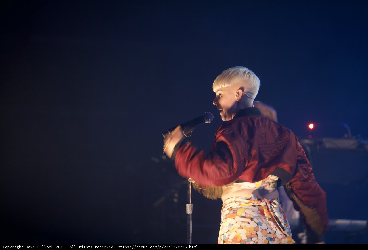 Red Jacket Singer Takes the Stage at Coachella
