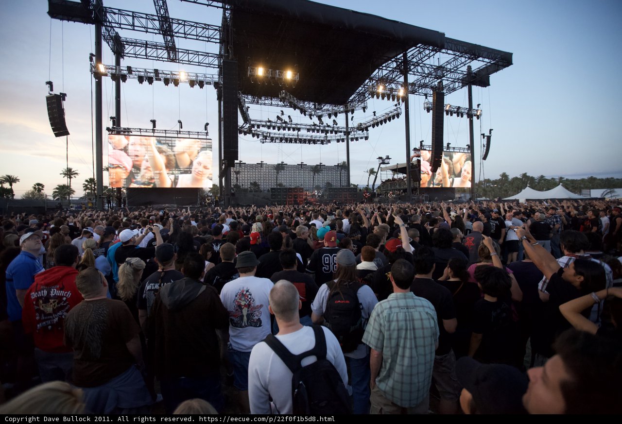 A Sea of Fans at the Big Four Festival