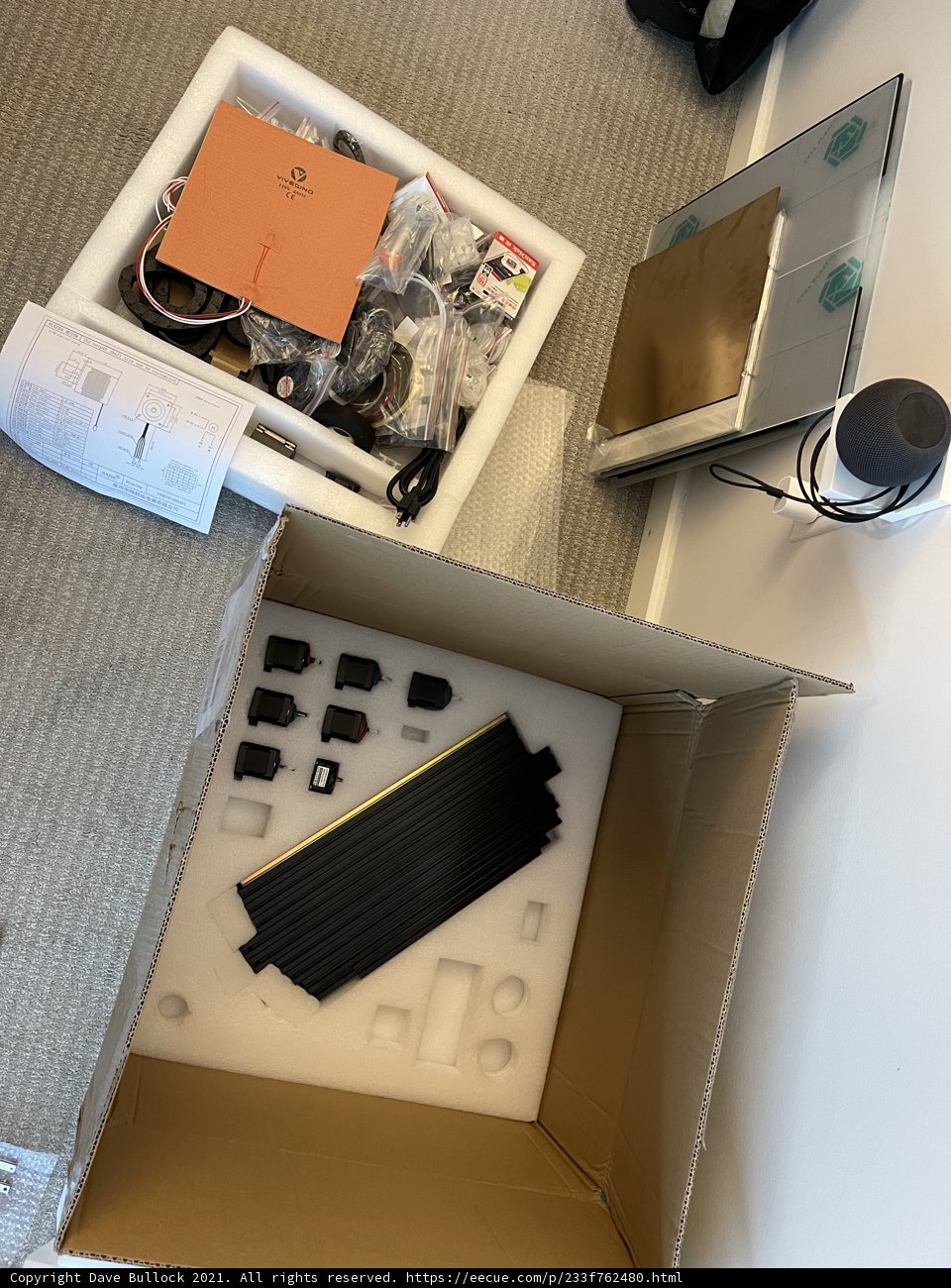 Unboxing a Fully-equipped PC Set
