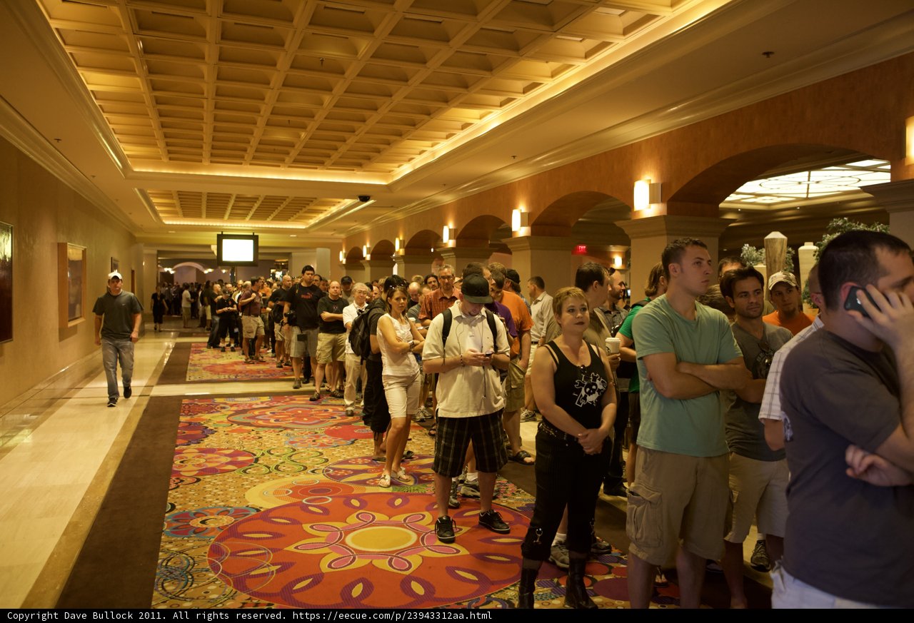 Crowded Corridor at DEF CON 2011