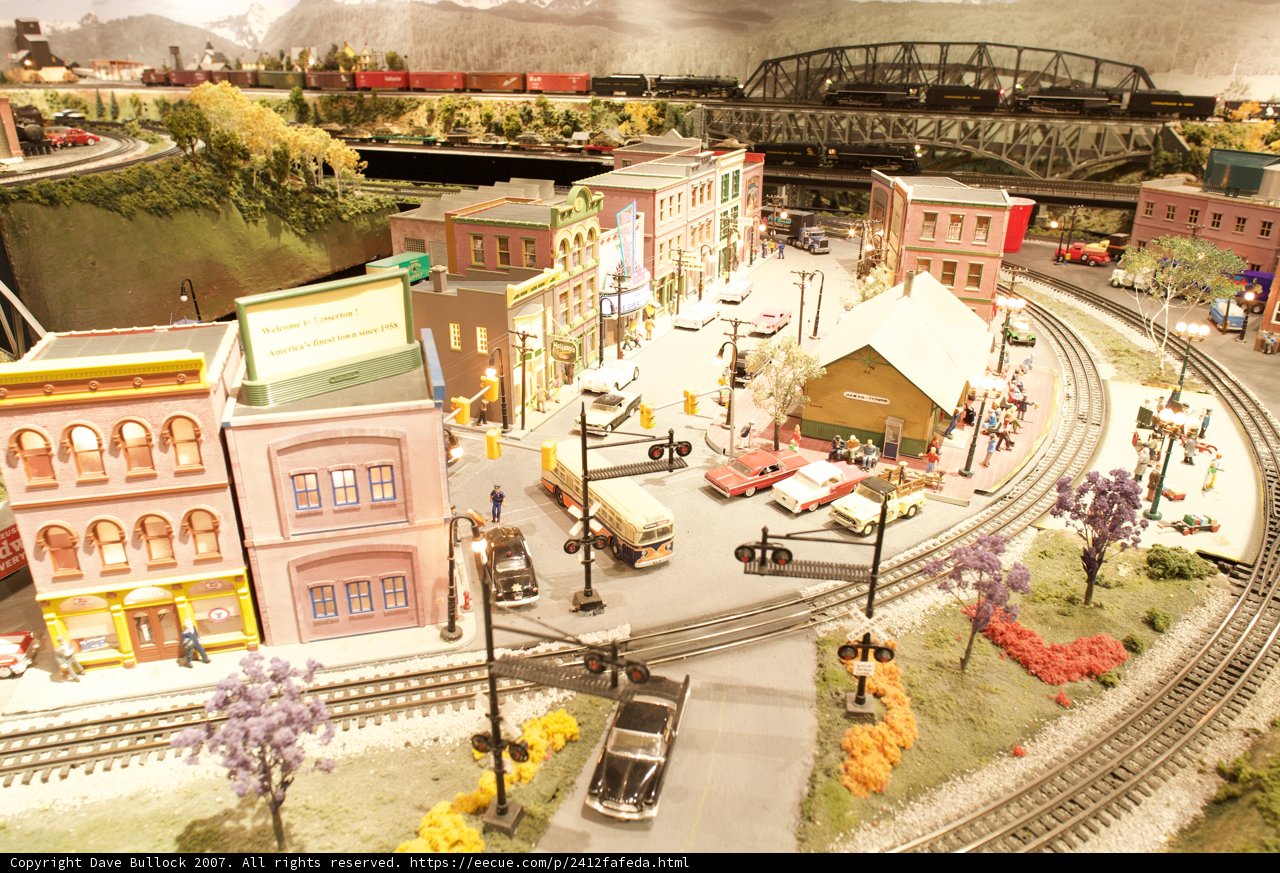 A Metropolis on a Small Scale