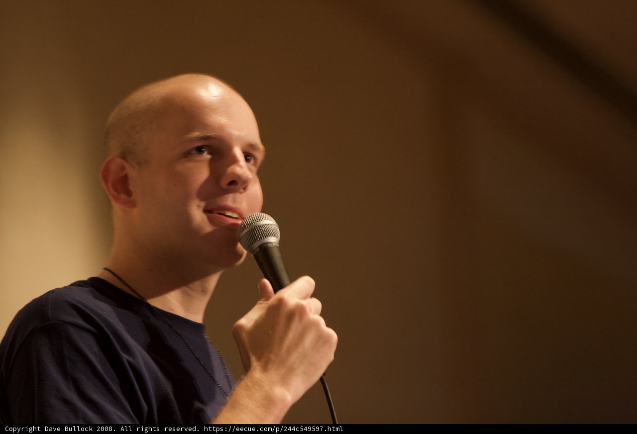 Entertainer on the Mic