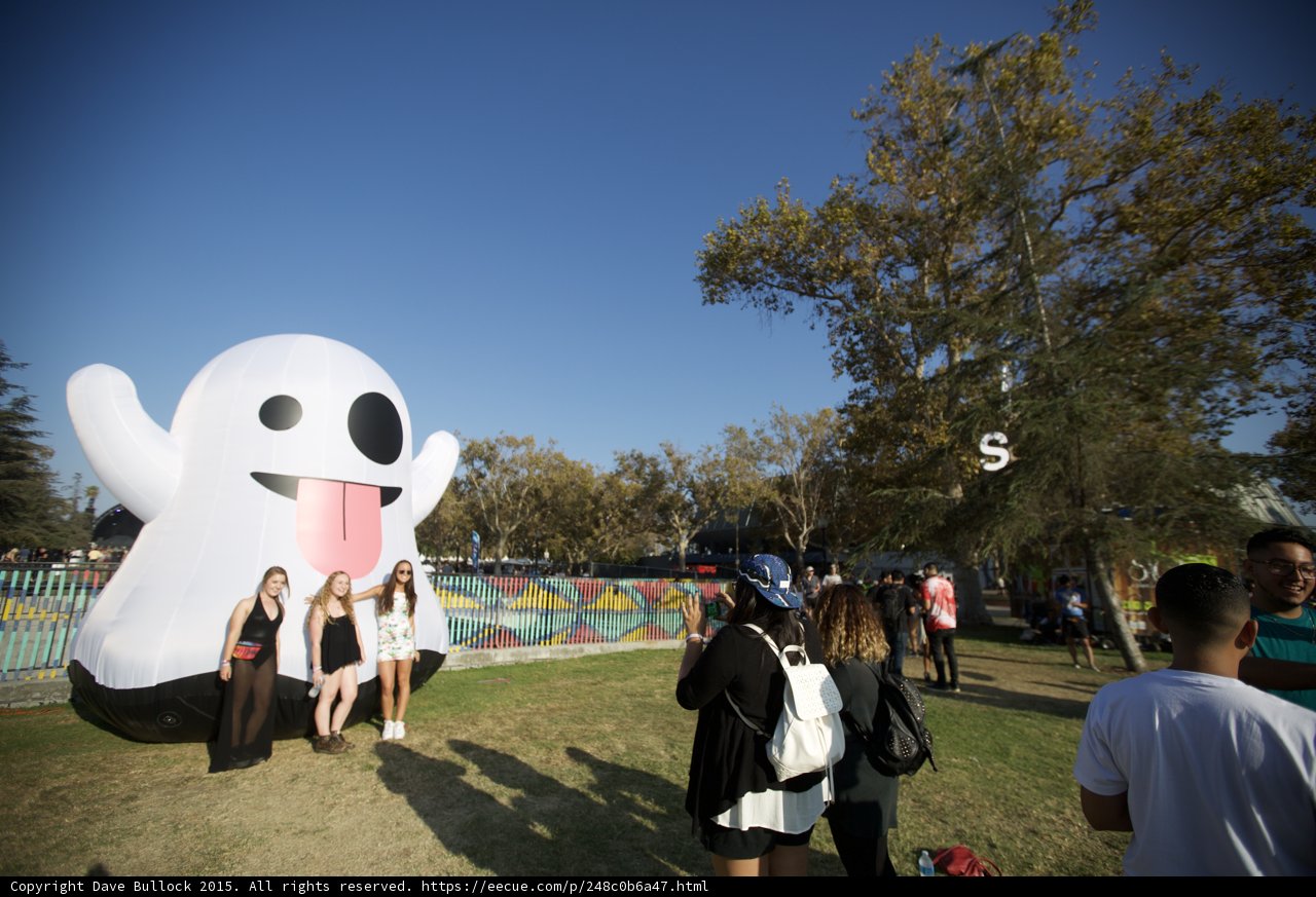 Ghost Emoji Scene